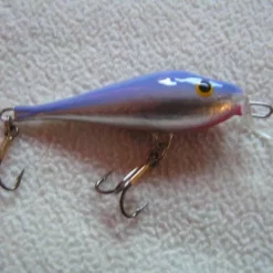 Elka-vaappu, Väri:Violetti-hopea