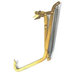 Kisa-iskukoukku,renkaalla, Messinki